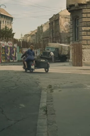 "Orphan", il nuovo film del regista ungherese, è stato presentato in concorso alla 82ª Mostra del Cinema di Venezia. Nella foto un fermoimmagine tratto dal video breve tratto dal film 