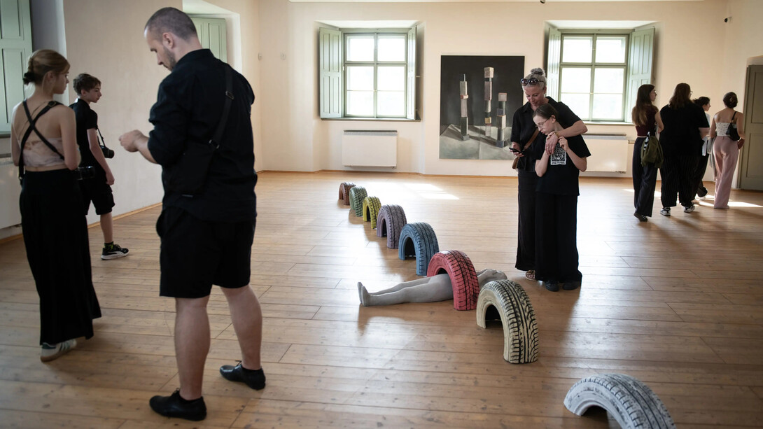 Jakub Janovský, House of cards, exhibition view. Courtesy of GASK 
