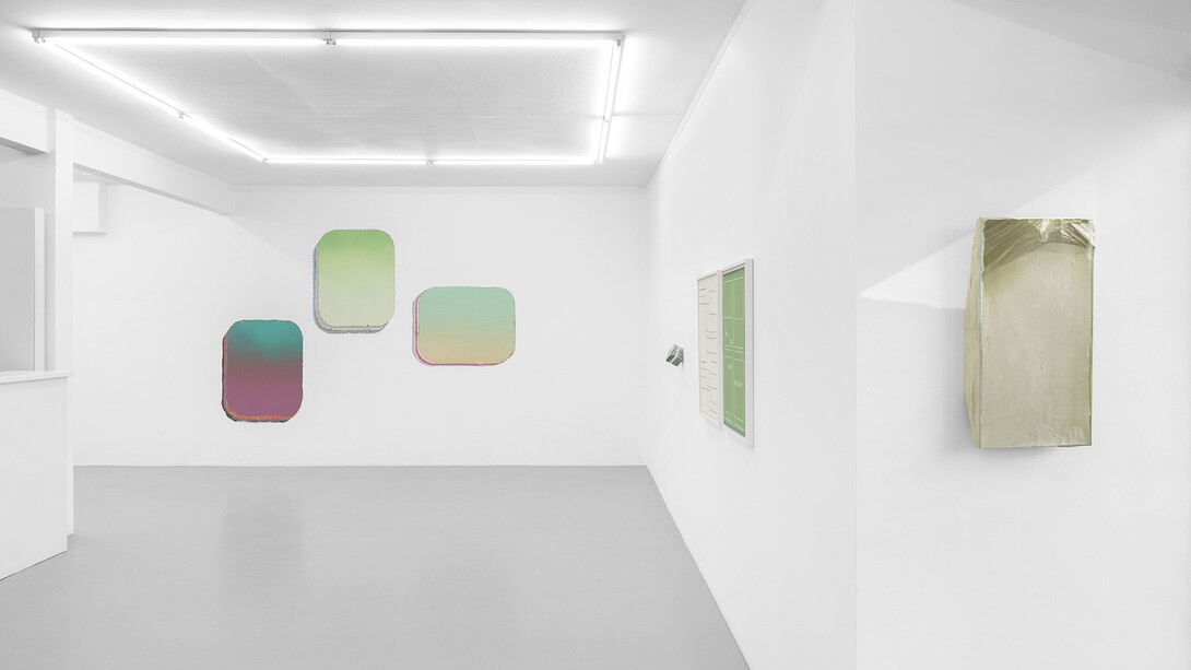 Various artists, ≈ 530 nanomètres, exhibition view. Courtesy of Irène Laub 