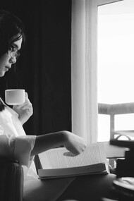 Cada vez que llegaba a su casa, Catalina me esperaba sentada en el sillón