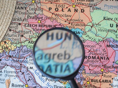 Focusing on various European countries, the image reflects the complexity of coordinating defense spending and military mobility across 27 different nations, a challenge the article addresses