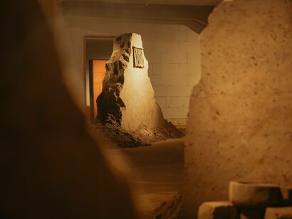 Narges Mohammad, No one bats an eye, exhibition view. Courtesy of Brutus Space