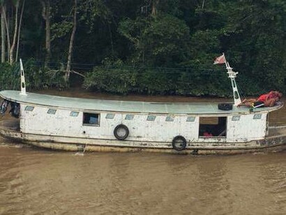 Battello sul Rio delle Amazzoni