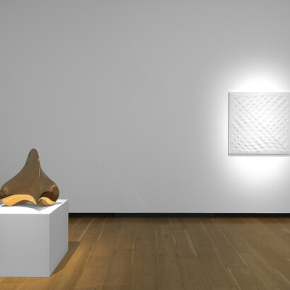 Various artists, Old bond room: works from the gallery collection, exhibition view. Courtesy of Mazzoleni