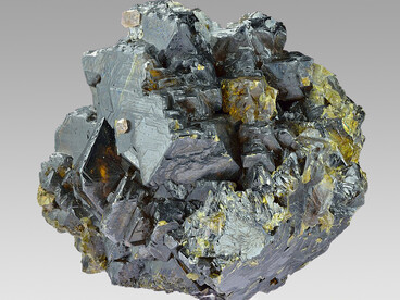 Ejemplar de esfalerita. El control de estos recursos redefine el poder estructural en las cadenas de suministro tecnológicas y militares del siglo XXI