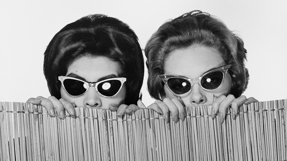 Boleslaw Senderowicz, María Marta y Norma, Lentes de Di Si, Lavalle y Florida (detalle), 1959. Cortesía de Galería Vasari 