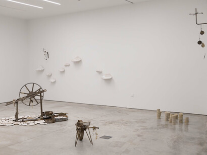 Marina González Guerreiro, La espera, el fluido, la medida, vista de exhibición. Cortesía de Galería Rosa Santos