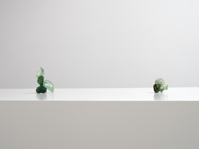 Thaddeus Mosley, Glass, exhibition view. Courtesy of Karma Gallery