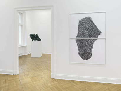 Jaana Caspary, Skulptur, exhibition view. Courtesy of Galerie Friese. Photo by Eric Tschernow