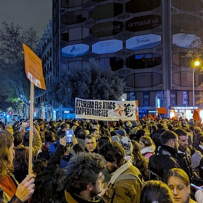 Concentrazione a Barcellona davanti al Consolato Venezuelano a favore di Nicolás Maduro