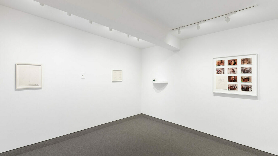 Liliana Porter and Douglas Huebler, exhibition view. Courtesy of Krakow Witkin Gallery