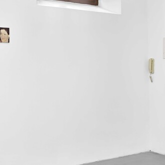 Flora Fritz, Cars. Autos, veduta della mostra. Cortesia di SpazioA