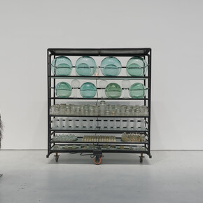 Louise Bourgeois, Gathering wool, exhibition view. Courtesy of Hauser & Wirth