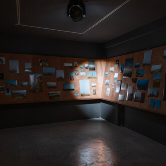 Gonzalo Lebrija y Jorge Méndez Blake, Finisterre, vista de exhibición. Cortesía de Travesía Cuatro