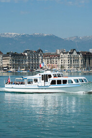 Cruising along Lake Geneva, one of the best ways of experiencing this beautiful city