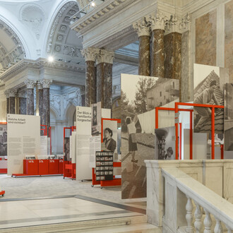 It’s all work. Women’s paid and unpaid labour, fotoarchiv blaschka 1950–1966, exhibition view. Courtesy of House of Austrian History