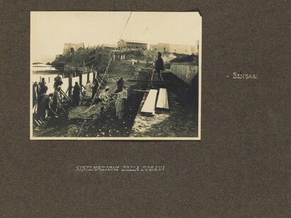 Nonostante le superiori forze italiane, la guerra fu segnata dalla feroce resistenza delle tribù libiche, che combattevano contro l'occupazione, mentre l'Italia dovette affrontare difficoltà nella gestione del territorio e nella conquista di un'area così vasta e difficile