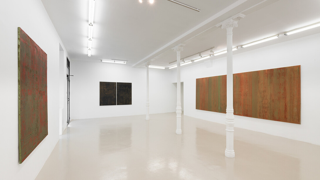 Álvaro Negro, Peirao, exhibition view. Courtesy of F2 Galería
