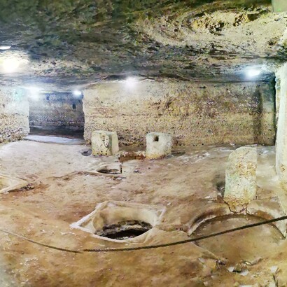  Frantoio ipogeo nell'Abbazia di Cerrate a Lecce in provincia di Lecce, Italia