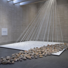 Yoko Ono, Insound and instructure, vista de exhibición. Cortesía del MUSAC