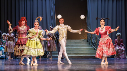 Gioachino Rossini su libretto di Jacopo Ferretti, La cenerentola, ossia La bontà in trionfo, vista della performance, Teatro Nuovo 