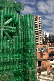 Palácio das garrafas (Foto por Patricia Gomes)