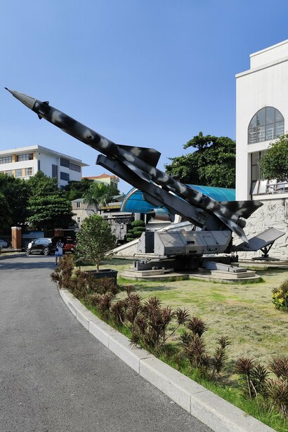 Visitors are greeted by the silhouette of a B-52, its presence anchoring the museum’s story of conflict, resilience, and historical reckoning © Photo by Daniel Gauss