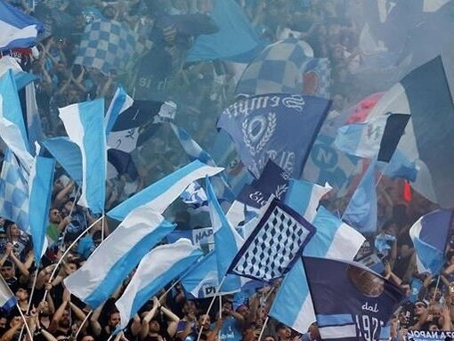 Lo scudetto ha rafforzato il legame indissolubile tra la squadra e il suo popolo, trasformando ogni piazza e vicolo in un coro di emozioni e colori azzurri
