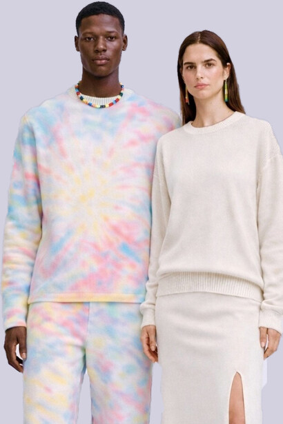 I due modelli indossano due capi dalla Winter wonderland crew and essential set all day di Canessa