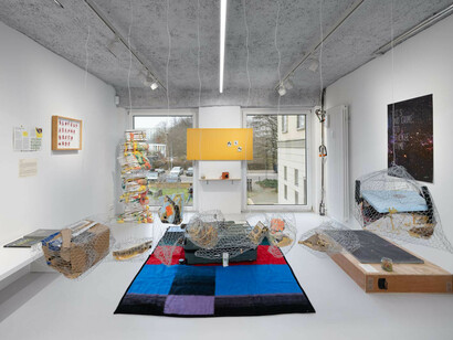 Various artists, It's no crime to tickle time, exhibition view. Courtesy of Galeria Plan B