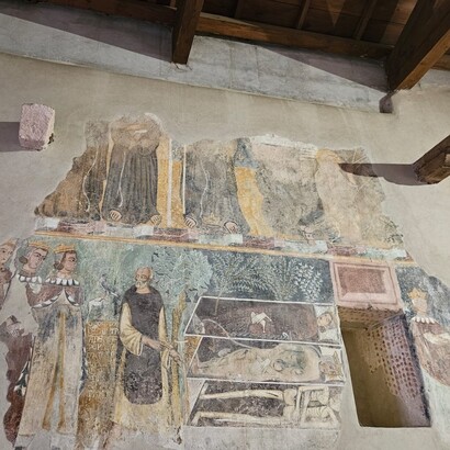 Bosa, Chiesa di Nostra Signora de Sos Regnos Altos, interno, particolare dell’affresco l’Incontro dei tre vivi e dei tre morti davanti a San Macario, ph. Roberto Luciani
