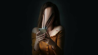 Vivemos na era da informação, um período em que o acesso ao conhecimento e à comunicação nunca foi tão fácil e rápido. Os smartphones, dispositivos que cabem na palma da nossa mão, tornaram-se extensões do nosso corpo e da nossa mente. Eles nos conectam ao mundo, oferecem respostas instantâneas e nos mantêm atualizados sobre tudo o que acontece ao nosso redor. No entanto, essa facilidade tem um preço: o excesso de informação está "engordando" o nosso cérebro, sobrecarregando-o de maneira sem precedentes