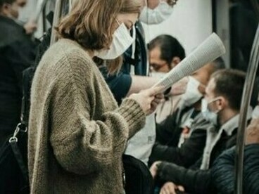 O povo, na sua infinita paciência, espera, enquanto o impacto real dessa paragem se dilui na burocracia e raramente chega aos gabinetes onde o ar condicionado nunca falha



