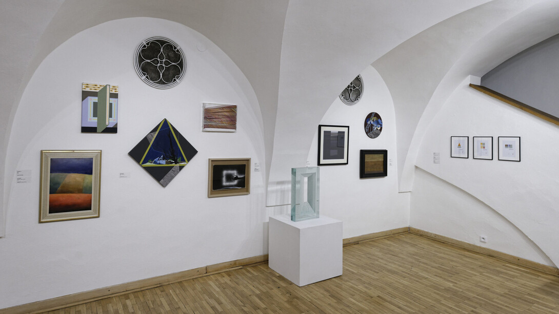 Various artists, World synthesis / At right angles, exhibition view. Courtesy of Gallery of Spiš Artists