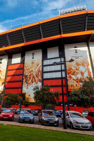 Fachada exterior del estadio de Mestalla, Valencia