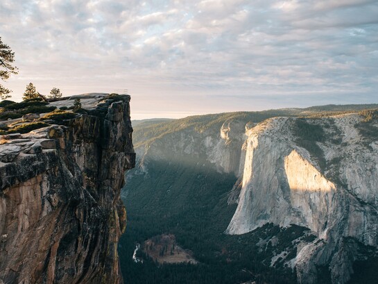 La paura del vuoto. Incubi ricorrenti in cui si cade da grandi altezze, provocando risvegli improvvisi e ansia