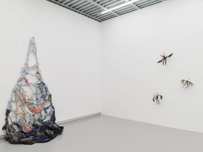 Kaarina Kaikkonen, Unfolding hope, veduta della mostra. Cortesia della Galleria z2o Sara Zanin