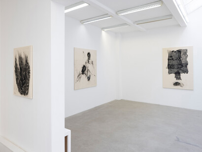 Tiemar Tegene, Mirror, mirror on the wall, who’s the darkest of them all? Exhibition view. Courtesy of Akinci. Photo by Peter Tijhuis