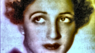 Delia del Carril nació en Polvaredas, Argentina el 27 de septiembre de 1884 — falleció el 26 de julio de 1989 en Santiago, Chile