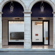 Ed Ruscha, Talking doorways, vue de l'exposition. Avec l'aimable autorisation de Gagosian