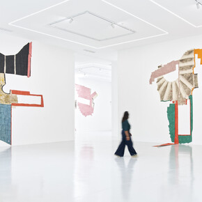 Max Charvolen, Shifting spaces, vue d’exposition. Avec l’aimable autorisation de Ceysson & Bénétière