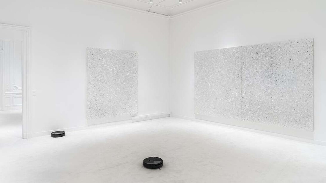 Rirkrit Tiravanija, In aliens we trust, vue de l'exposition. Avec l'aimable autorisation de la Galerie Chantal Crousel