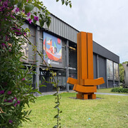 Marino di Teana, Homenaje a Lao Tse, vista de exhibición. Cortesía del Museo Nacional de Bellas Artes