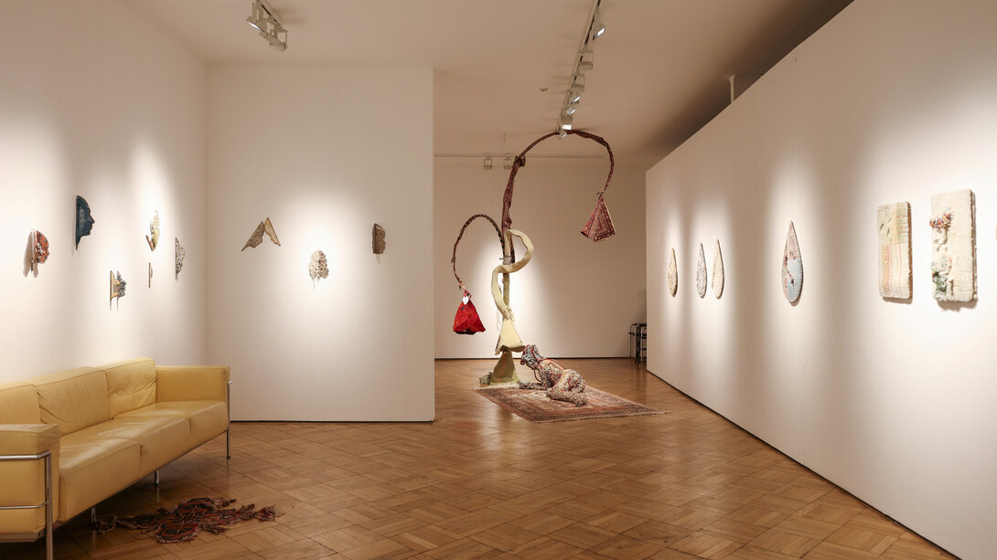Noushin Redjaian, Tree of life, exhibition view. Courtesy of Galerie Ernst Hilger. Photo by © Katharina Schiffl