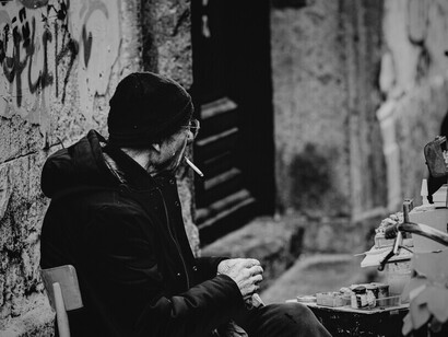 La richesse offre le choix ; la pauvreté impose la survie