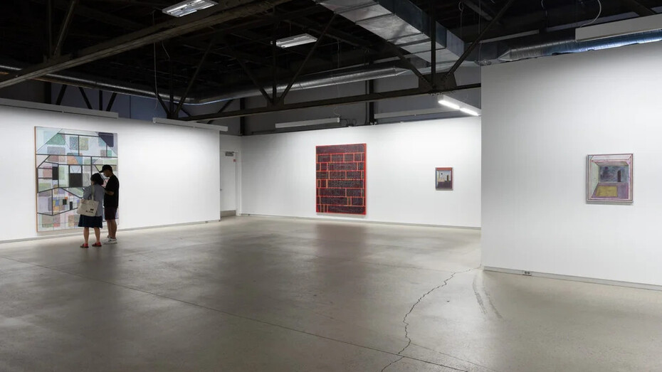 Patrick Howlett, Make room, exhibition view. Courtesy of Blouin Division