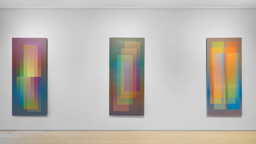 Carlos Cruz-Diez, Éditions, exhibition view. Courtesy of Galerie La Patinoire Royale Bach