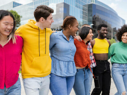A group of young people united by friendship, not divided by backgrounds—an everyday portrait of harmony