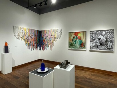 Various artists, Domestic tranquilty? Exhibition view. Courtesy of Momentum Gallery