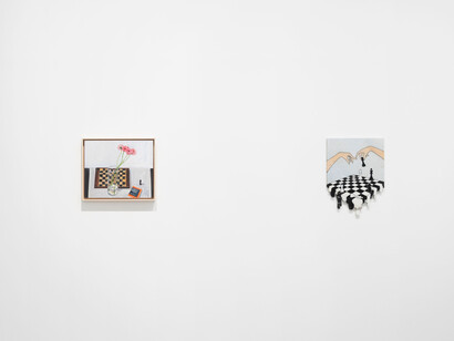 Various artists, Un siècle d'échecs, exhibition view. Courtesy of Perrotin 